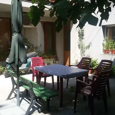 Guest house Къща За Почивка Смокиня