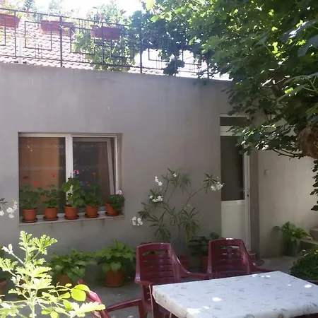 Guest house Къща За Почивка Смокиня