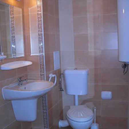 Guest house Къща За Почивка Смокиня 3*