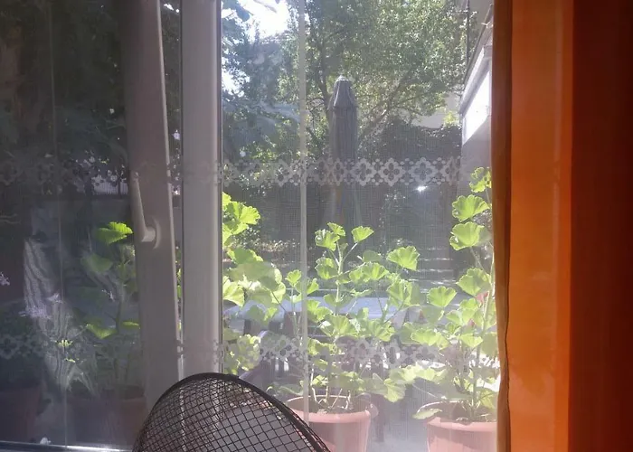 Къща за почивка Смокиня Къща за гости 3*