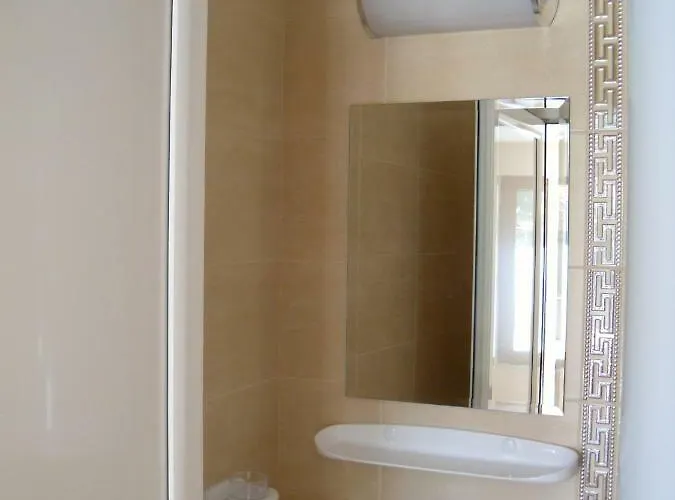 Къща за гости Къща за почивка Смокиня 3*